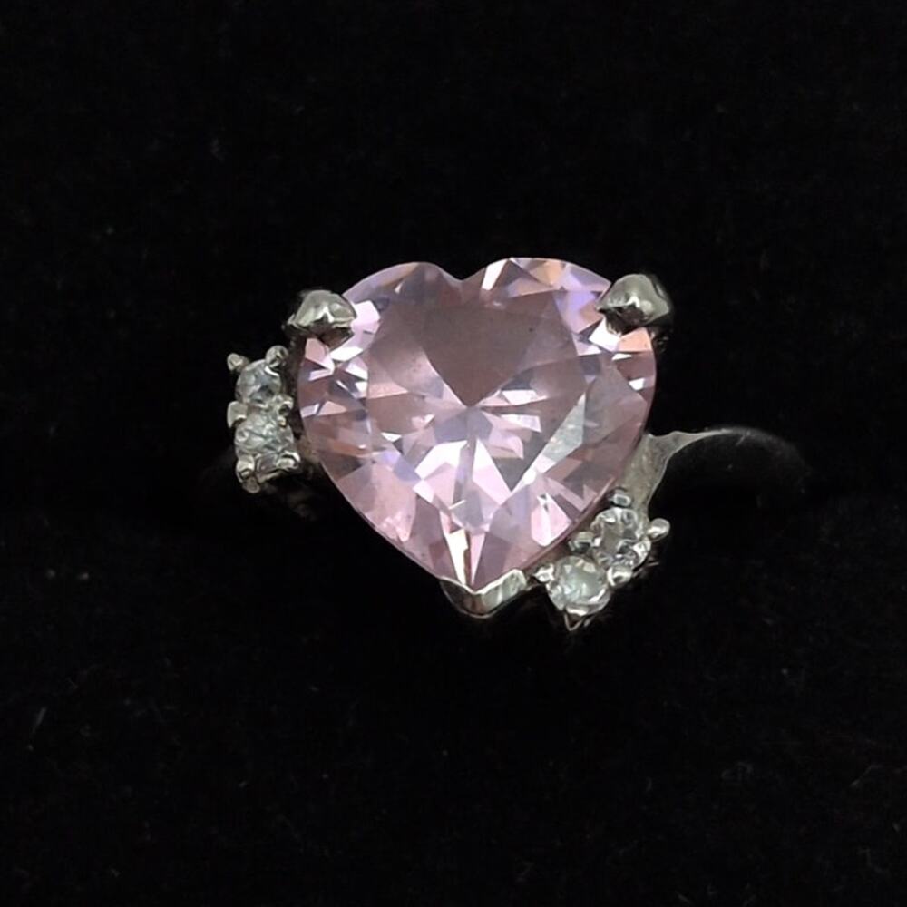 AVIV Sterling Silver 925 Pink Crystal Heart Ring Romantic Coquette Size 6.25